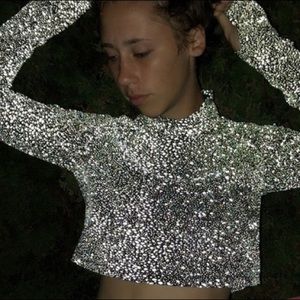 Oiselle Reflective Firecracker Long Sleeve Cropped Mock neck (Black, S)